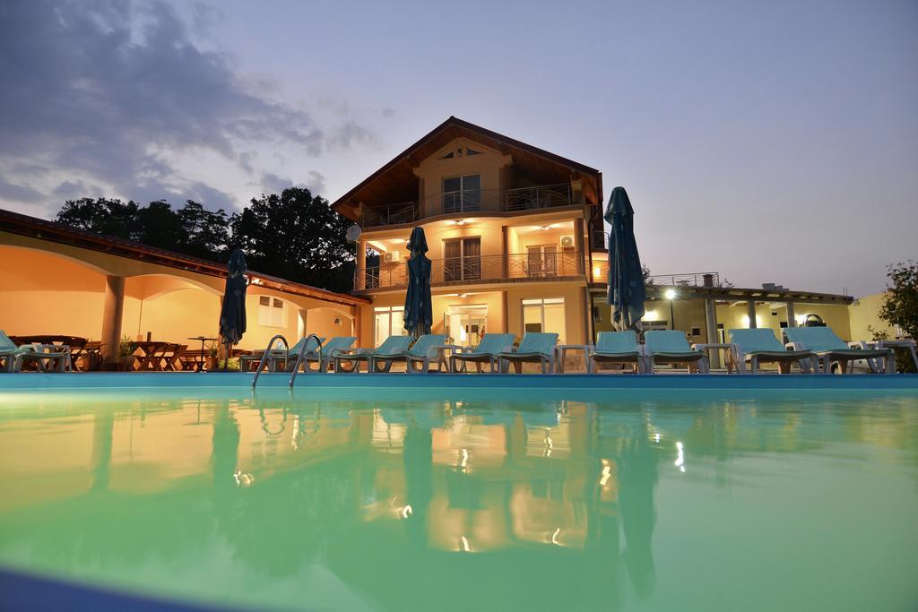 Ieşelniţa Casa Marina酒店 外观 照片
