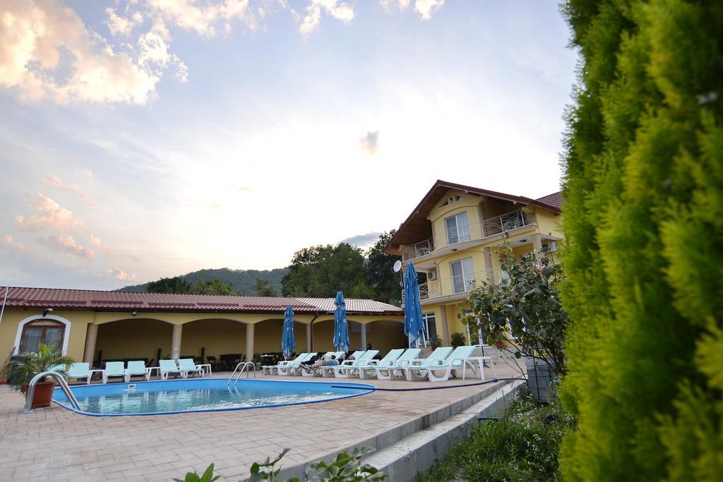 Ieşelniţa Casa Marina酒店 外观 照片
