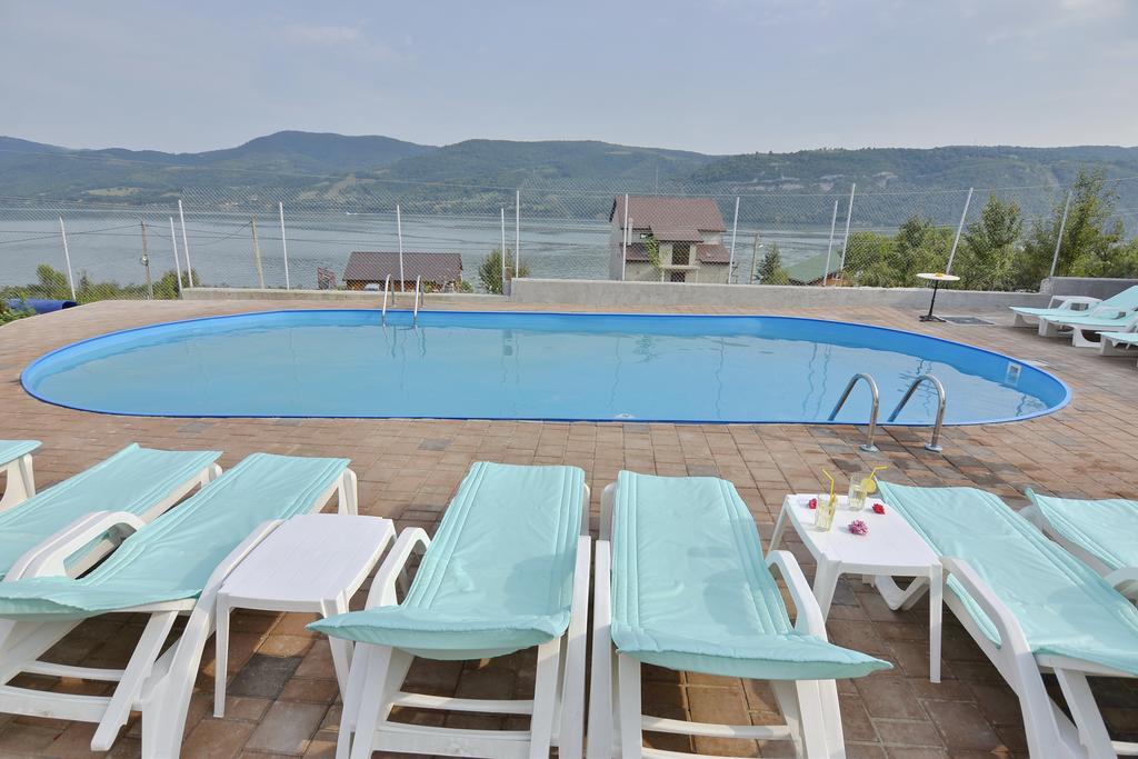 Ieşelniţa Casa Marina酒店 外观 照片
