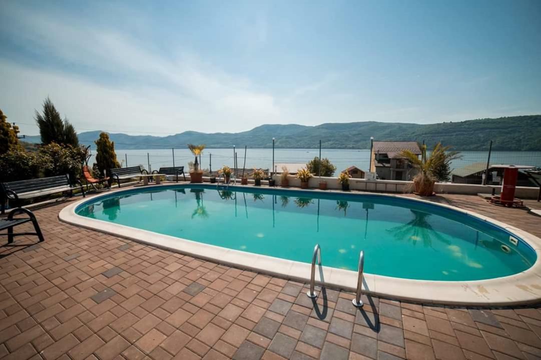 Ieşelniţa Casa Marina酒店 外观 照片